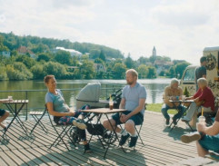 U rybníka na kávě