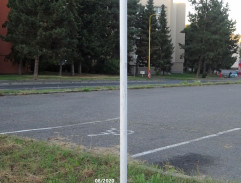 parkovisko pred nemocnicou