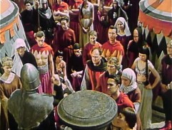 Na zámeckém nádvoří