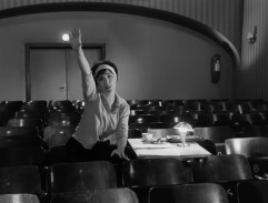 Neděle ve všední den