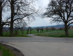 Kdo přichází před půlnocí