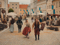 Náměstí s kašnou II