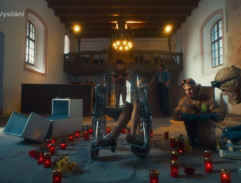 4. Hoří, má babičko