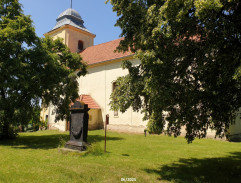 Kostel v Dobřichově