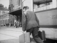 Pán spěchá na vlak