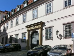 policajný komisariát