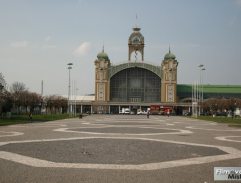 Příjezd na nádraží