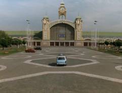 Příjezd na nádraží