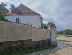 U plakátů ve městě