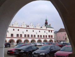 Autobusy na náměstí