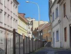 5. Kinky Popelka
