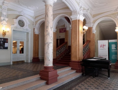 Foyer divadla
