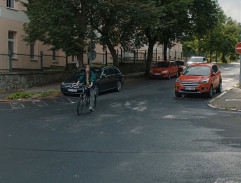 Igor jede do nemocnice