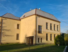 Oprava fasády školy