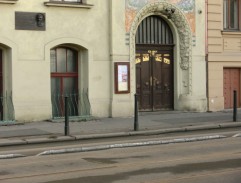 vchod do tanečnej sály