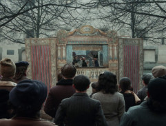 Venkovní loutkové divadlo