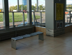 "Bezbožná" mládež na stanici