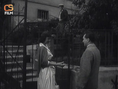 Loučení před domem