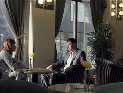 v hotelovej kaviarni