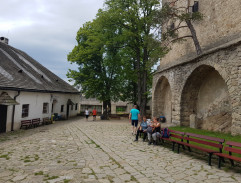 pri pokladni