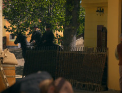 Špehové u hostince