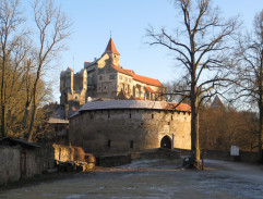 Před městem Chinon