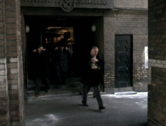 východ zo zasadacej miestnosti