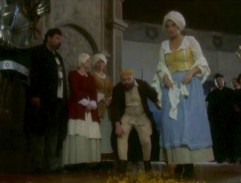 Vesničané sbírají třezalku