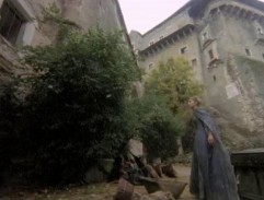 Honza obklopena prizraky