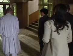 na chodbe psychiatrickej liečebne