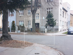 Na ulici u zlatnictví