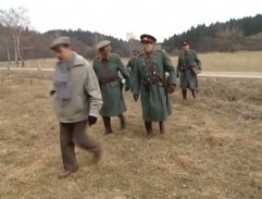 u vstupu do jeskyně