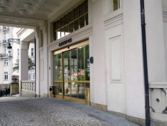 vchod do hotela Imperiál