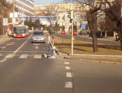 Marcel jede na nákup