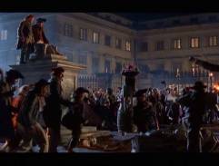 Před Palácem spravedlnosti