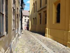 Tajný příjezd do Paříže