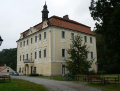 Sanatorium Sluneční dvůr