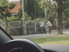 Maminka u nástěnky