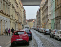 Hummer střílí po Dukovi a Ripovi