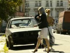 Před domem Vlasty Klempára