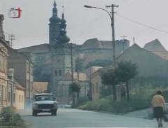 Trabošek pronásleduje motorku