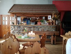 Hospoda  U Javoru v Hošticích