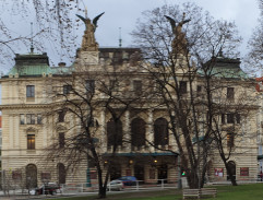 Zemský ráj to napohled