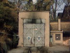 Bouda, kde parkovala lokomotiva