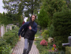 Honička na hřbitově