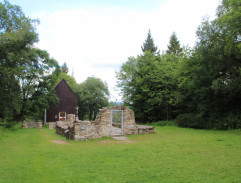 Náves před kostelem