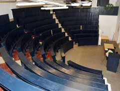 Posluchárna na akademii