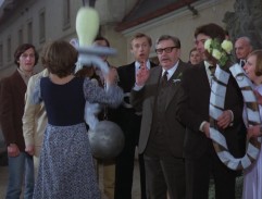 13. Zvonečkem to začalo, zvonečkem to končí