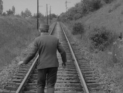 Ostře sledované vlaky