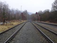 Ostře sledované vlaky